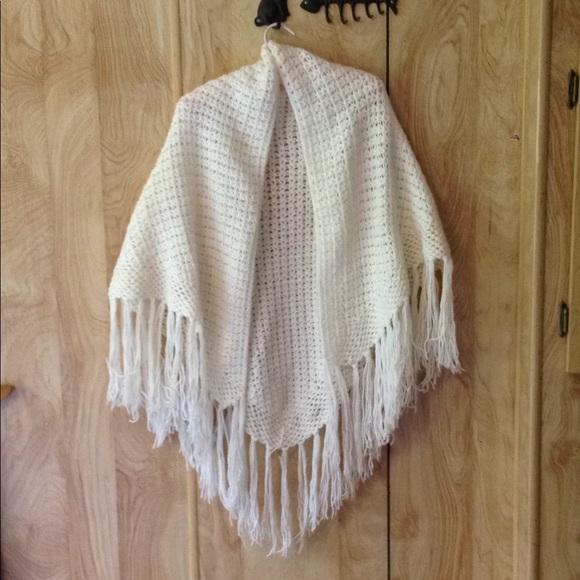 Accessories - Free add on white crotchet shawl
